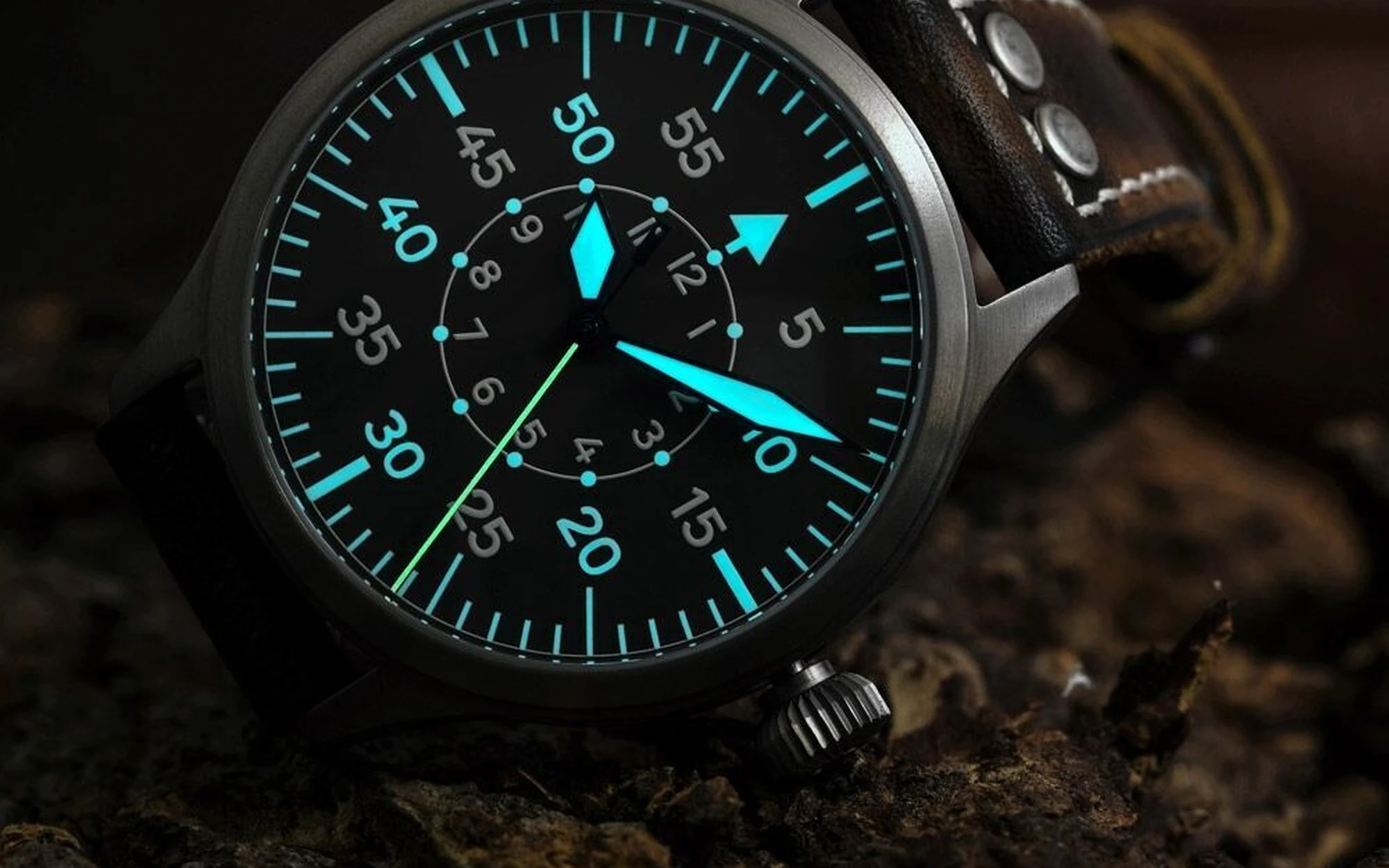 Steinhart nav b uhr 44 titan b muster zentralsekunde 4