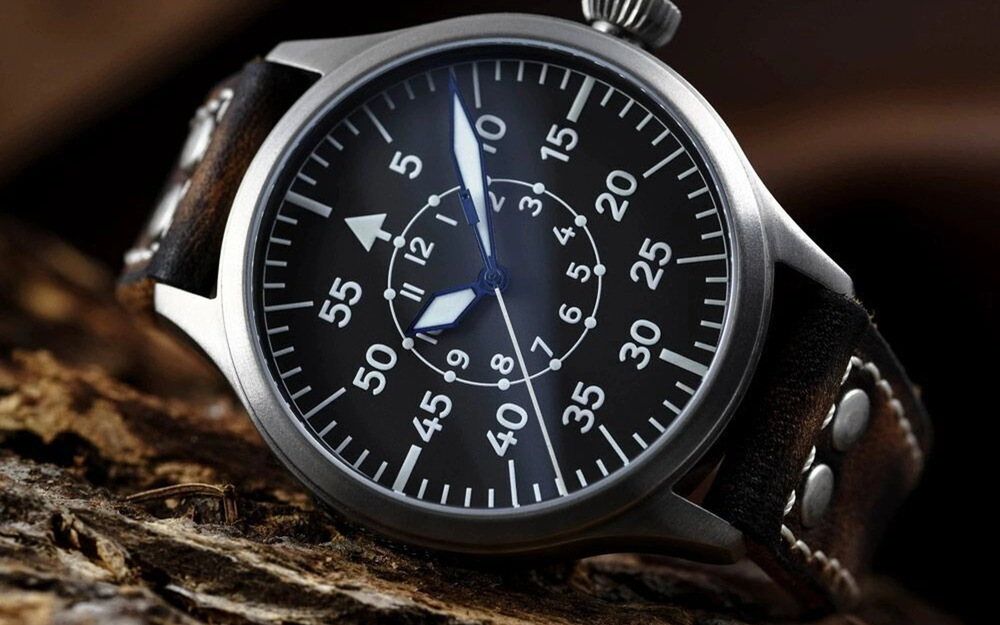 Steinhart nav b uhr 44 titan b muster zentralsekunde 5