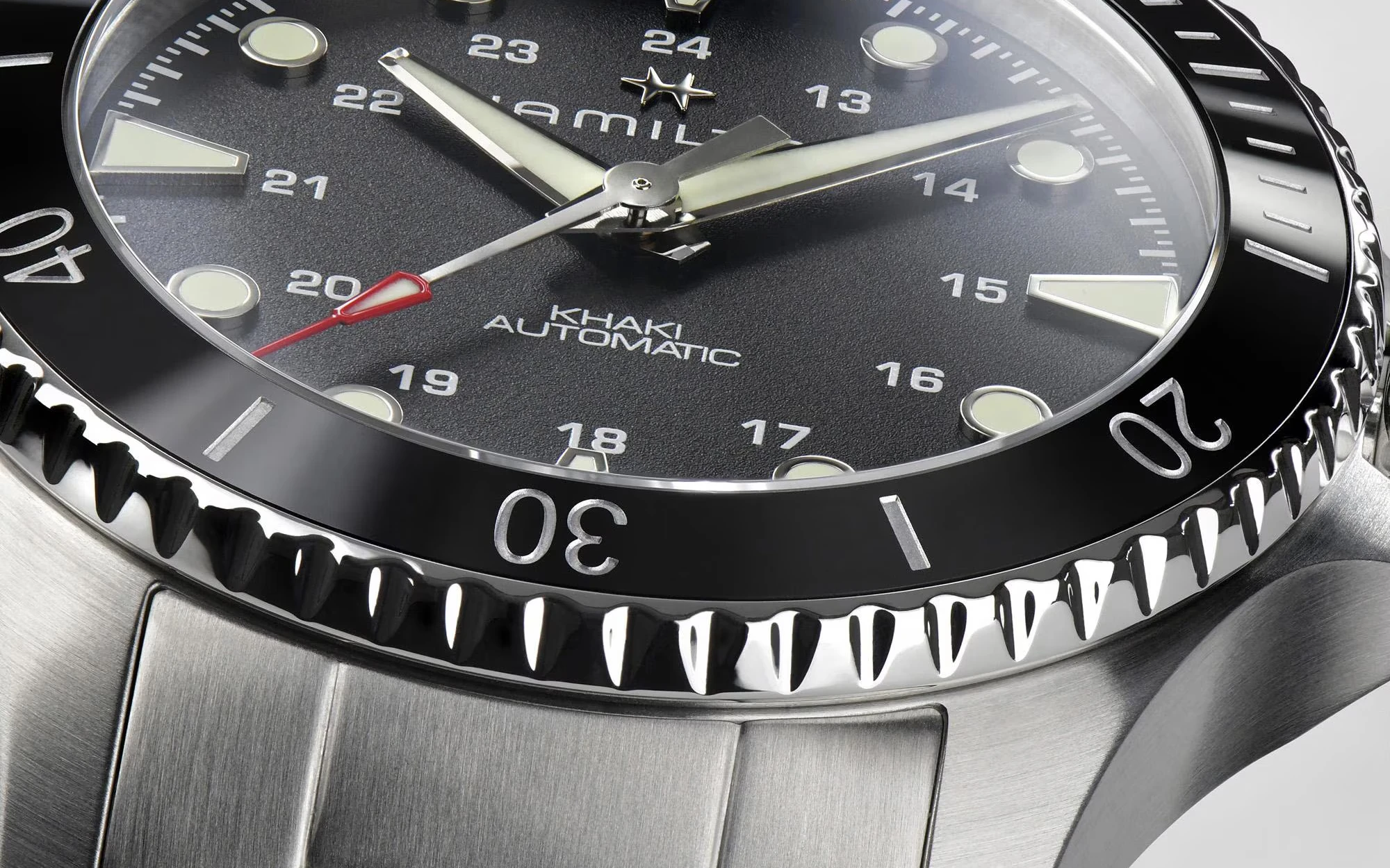 Hamilton khaki navy scuba auto 1