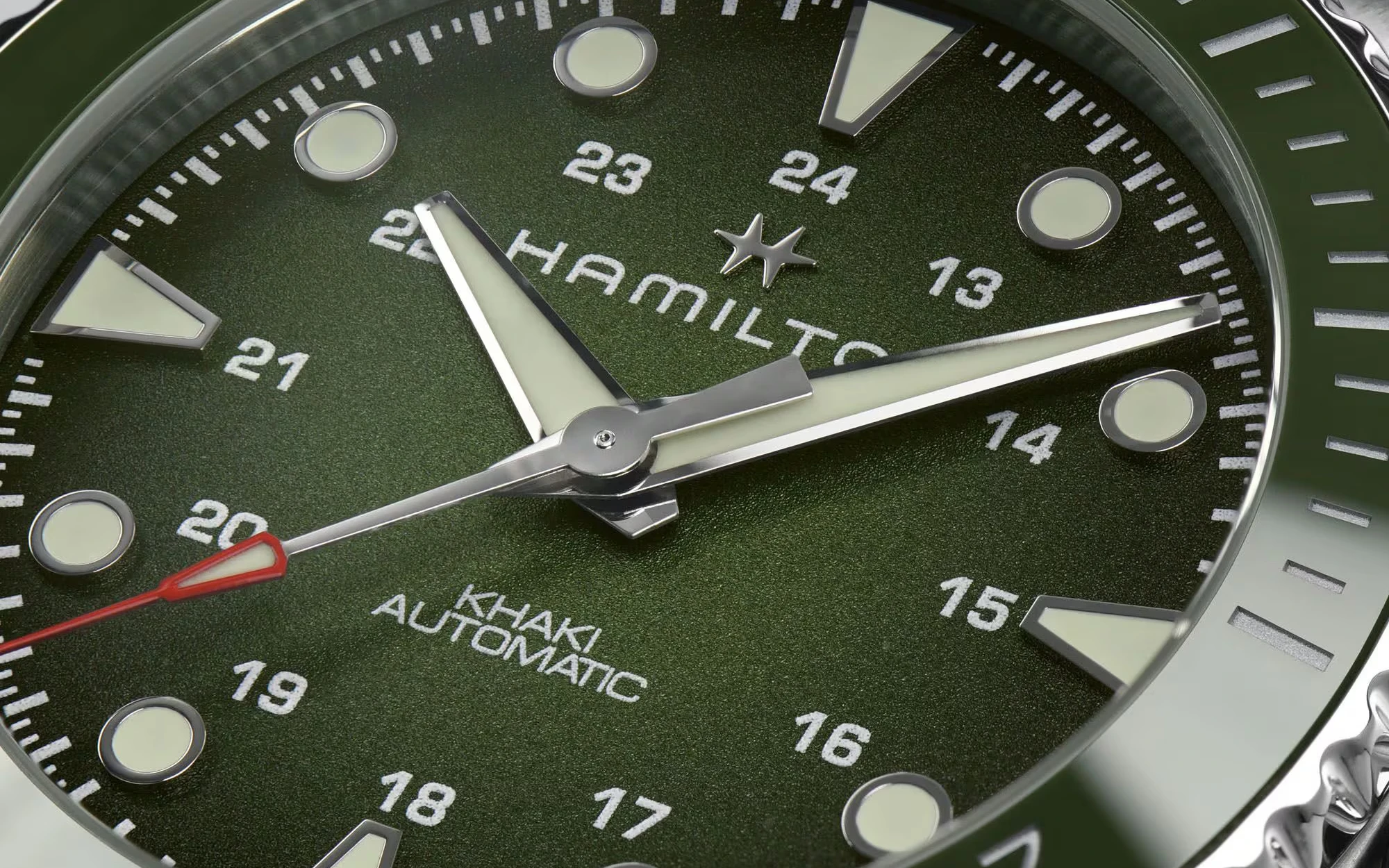 Hamilton khaki navy scuba auto 5
