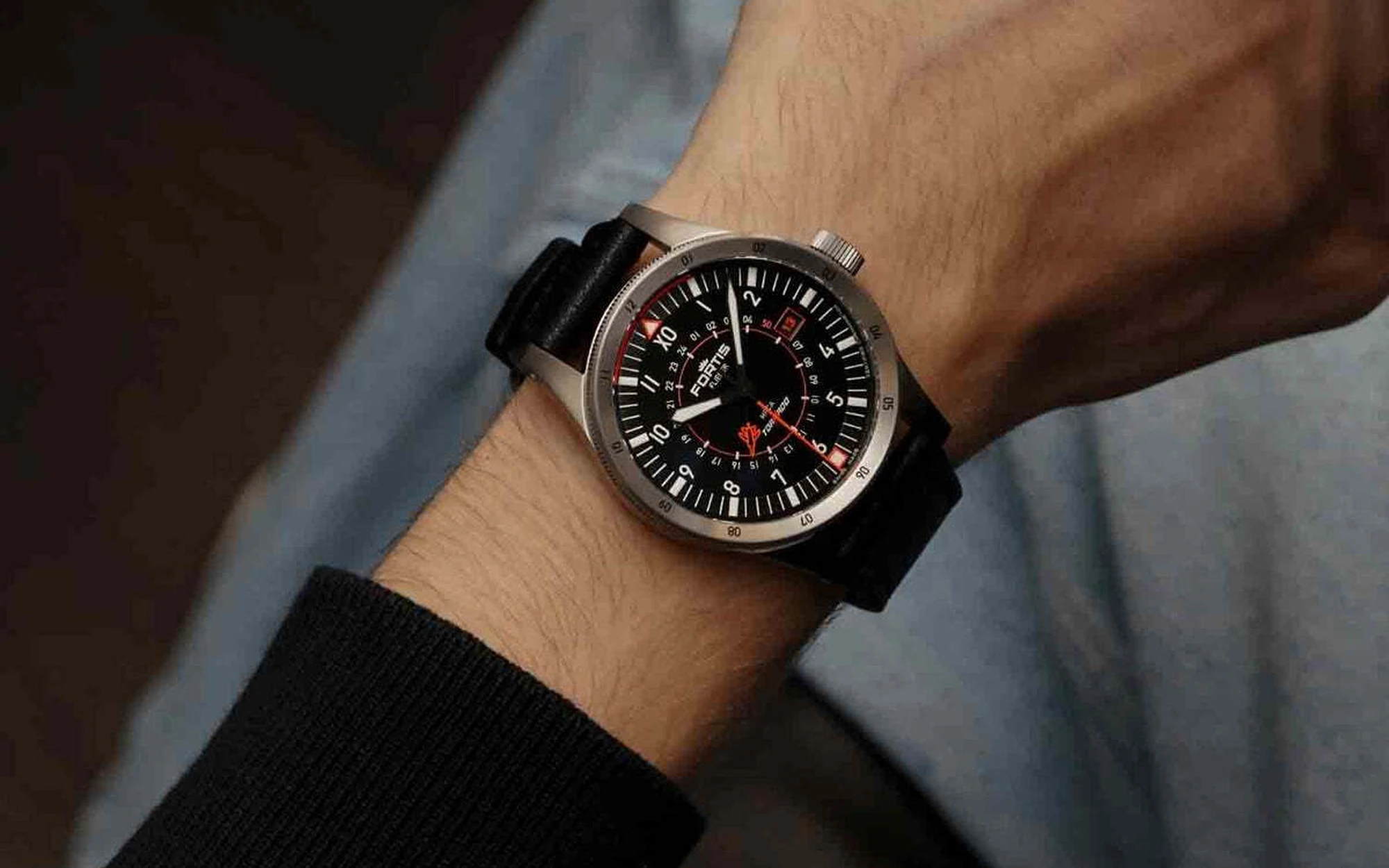 Fortis flieger f 43 triple gmt 4