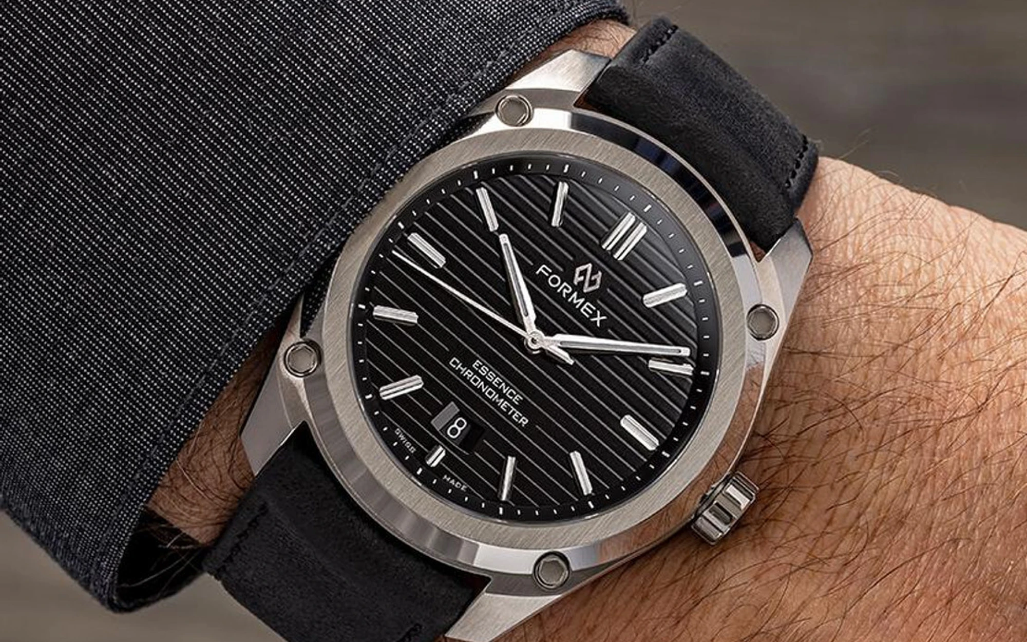 Formex essence fortythree automatic chronometer 7