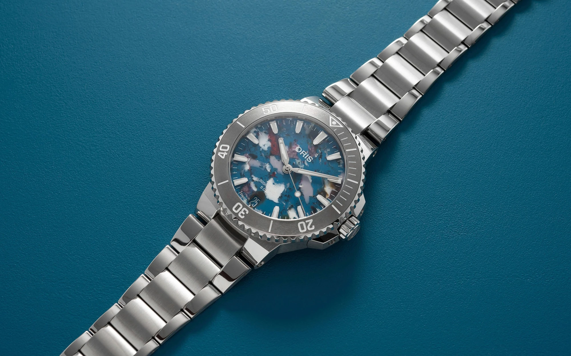 Oris aquis date upcycle calibre 400 7