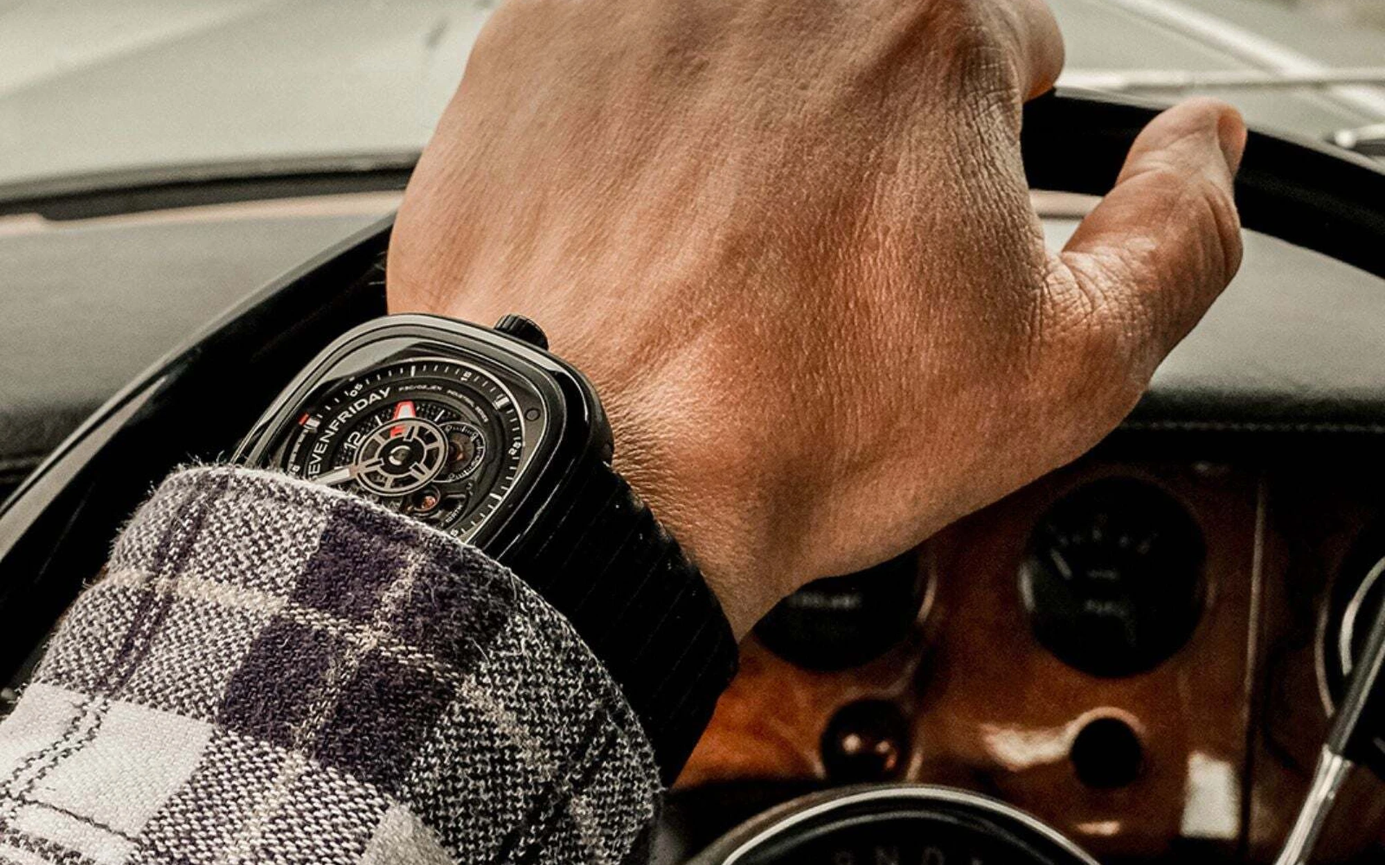 Sevenfriday p3c 06 racer iii 1