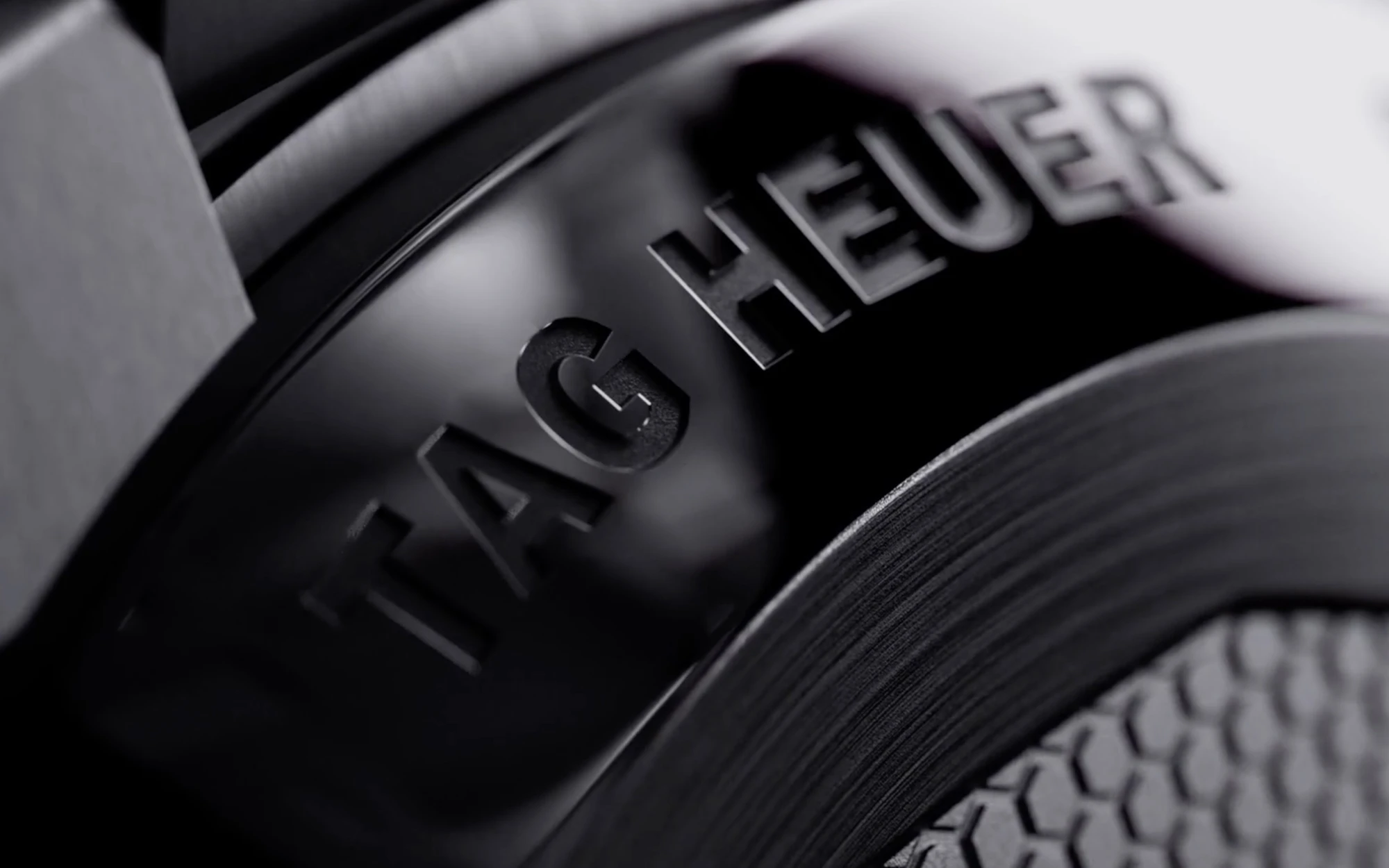 Tag heuer aquaracer professional 1000 superdiver 4