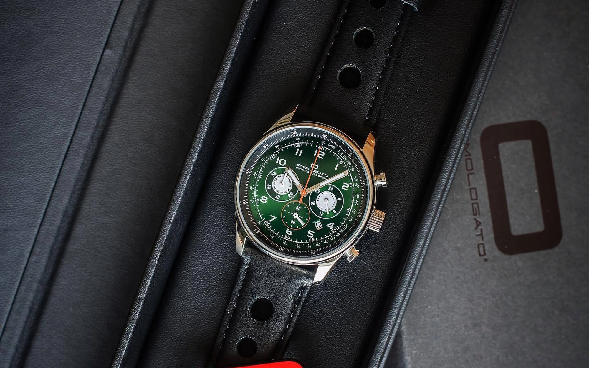 Omologato watches british racing green 4