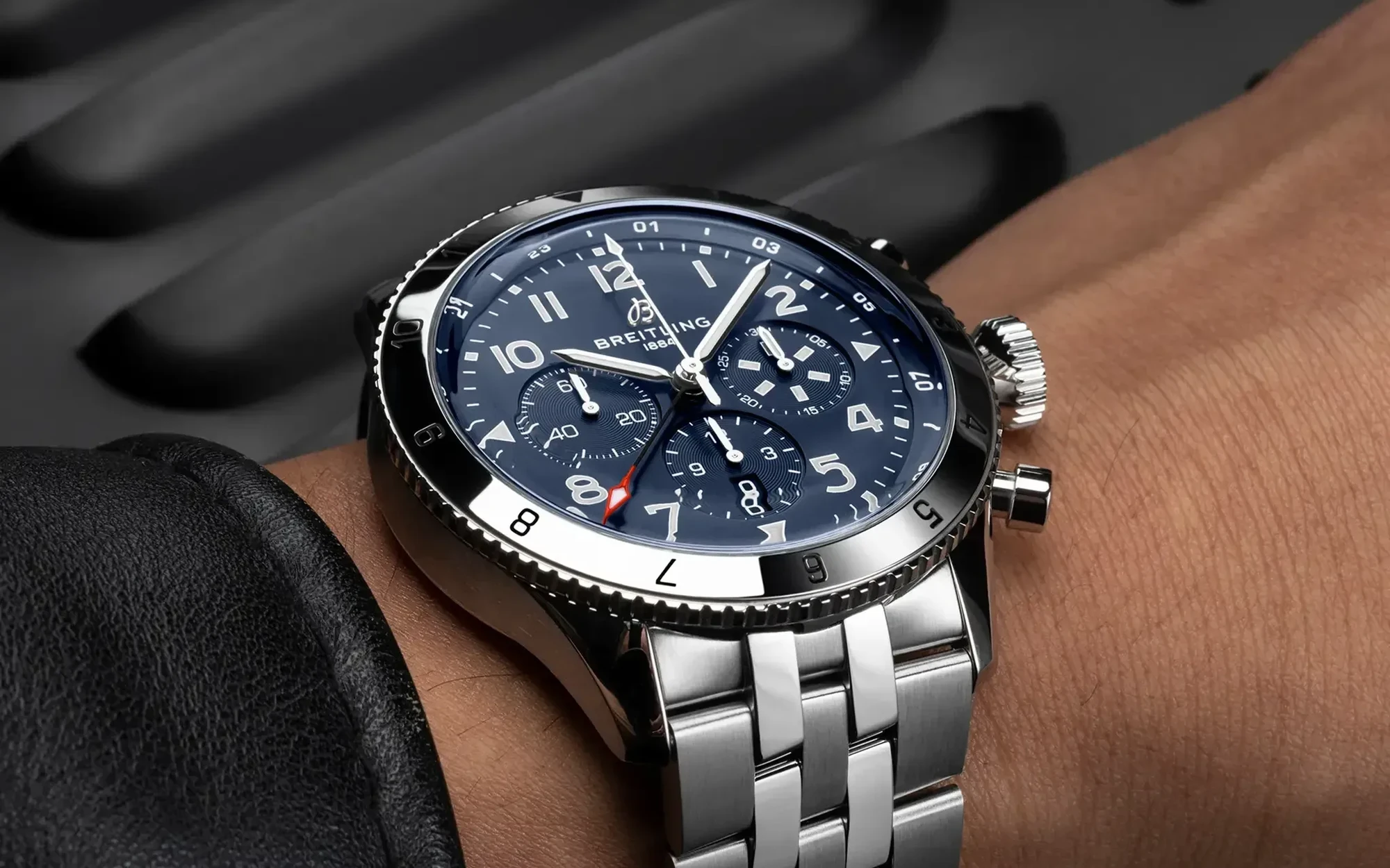 Breitling super avi b04 chronograph gmt 46 tribute to vought f4u corsair 2