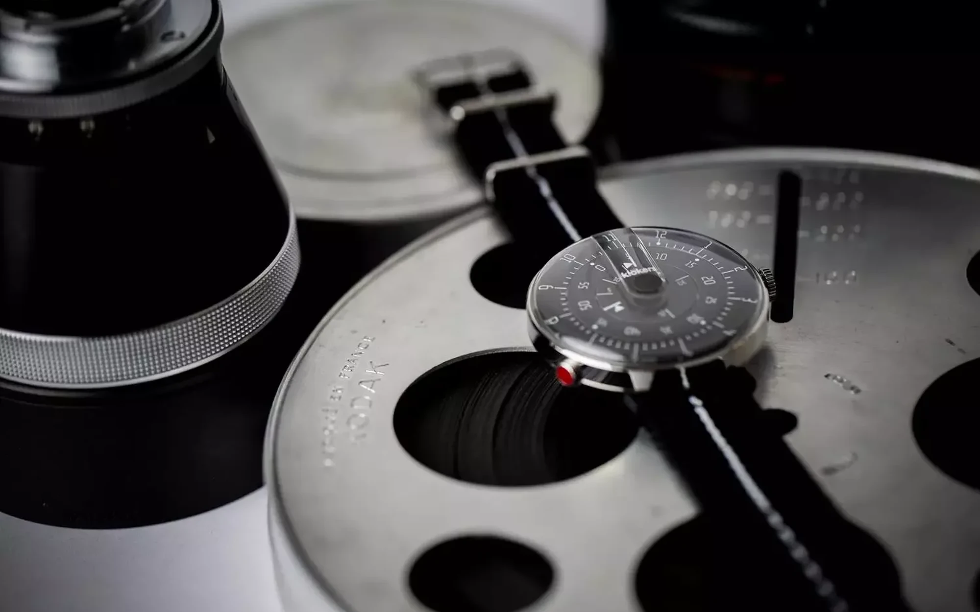 Klokers klok 01 black minimal 1