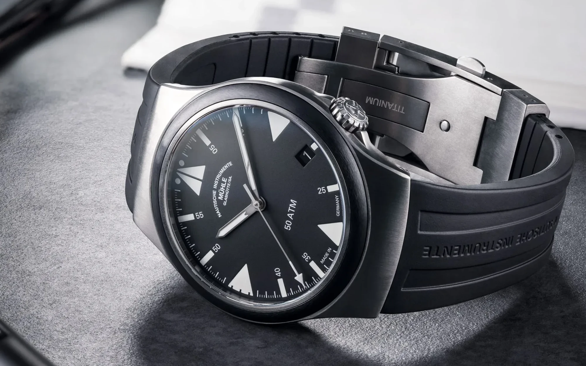 Muehle glashuette s a r mission timer titan 4