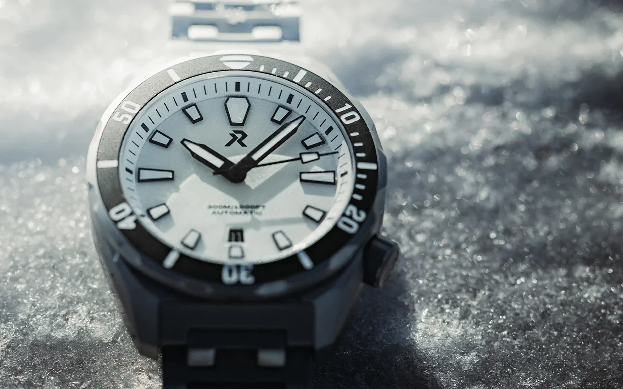 RZE Aspirare Diamond White Watch 44mm Titanium