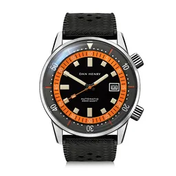 Dan Henry - 1970 Automatic Diver