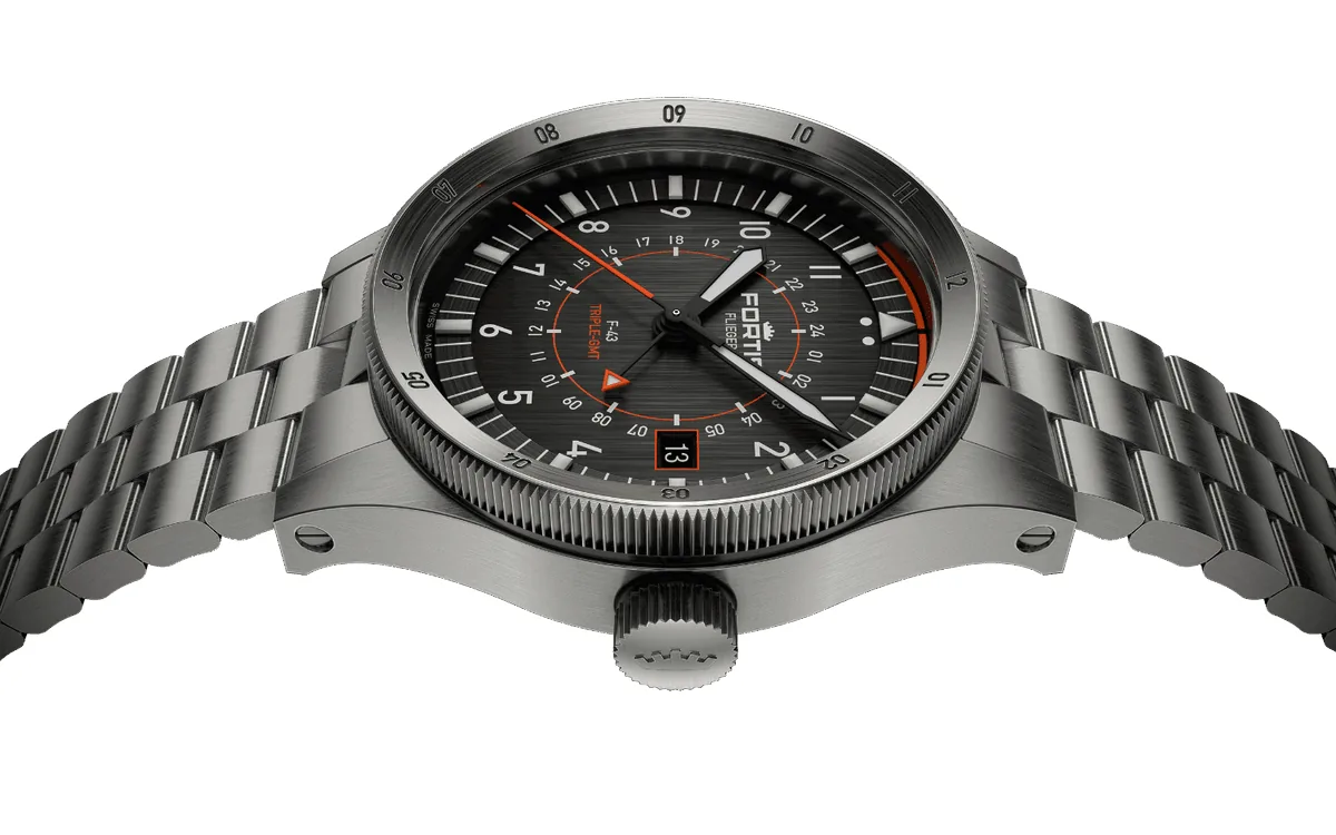 Fortis flieger f 43 triple gmt 9