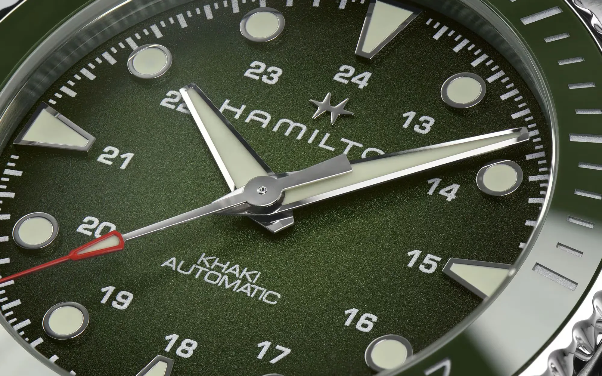 Hamilton khaki navy scuba auto 5