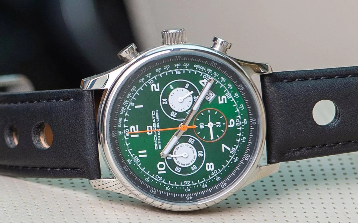 Omologato watches british racing green 2