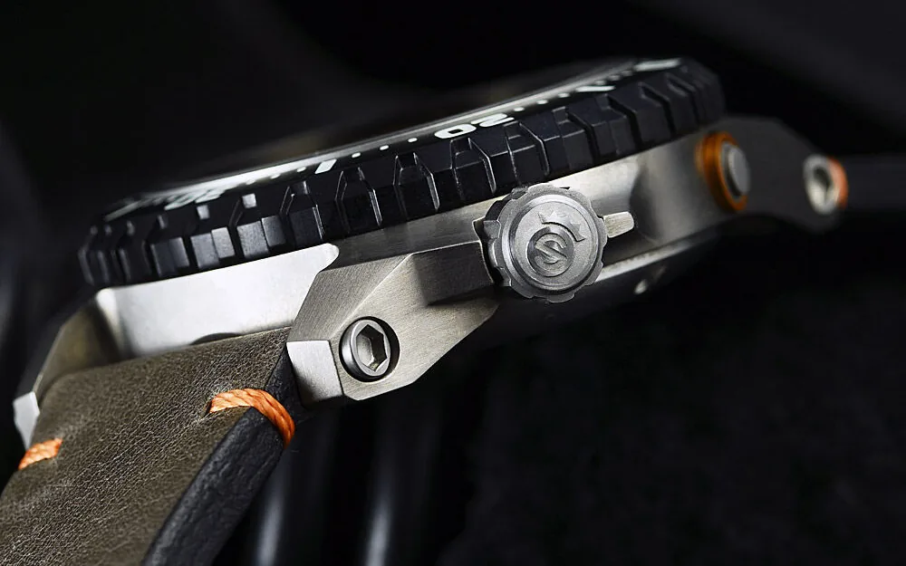 Steinhart triton 1000 titanium diver 8